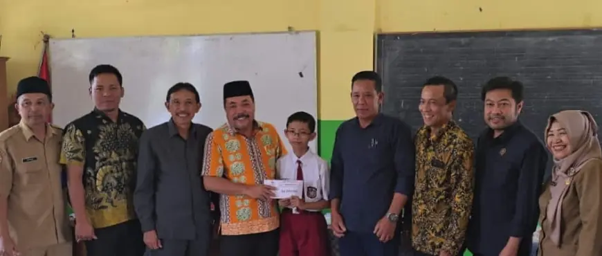 Prestasi Anak Yatim Asal Wagir Malang Dapat Perhatian Legislatif, Fraksi Golkar Bantu Beasiswa Olimpiade Singapura