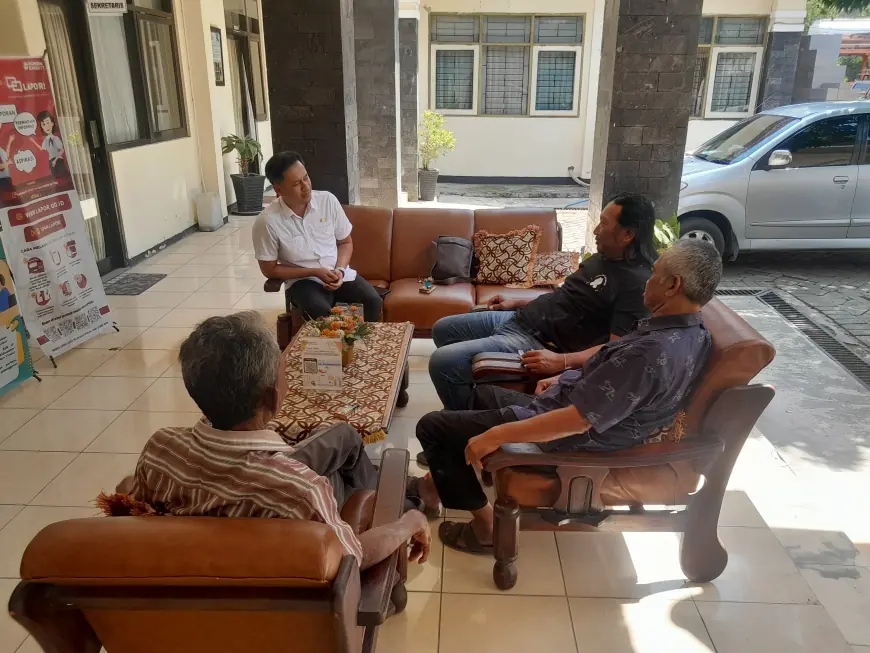 Warga Desa Kedungdowo Datangi Inspektorat Nganjuk Terkait Laporan Pungli PTSL yang Dilimpahkan dari Kejaksaan