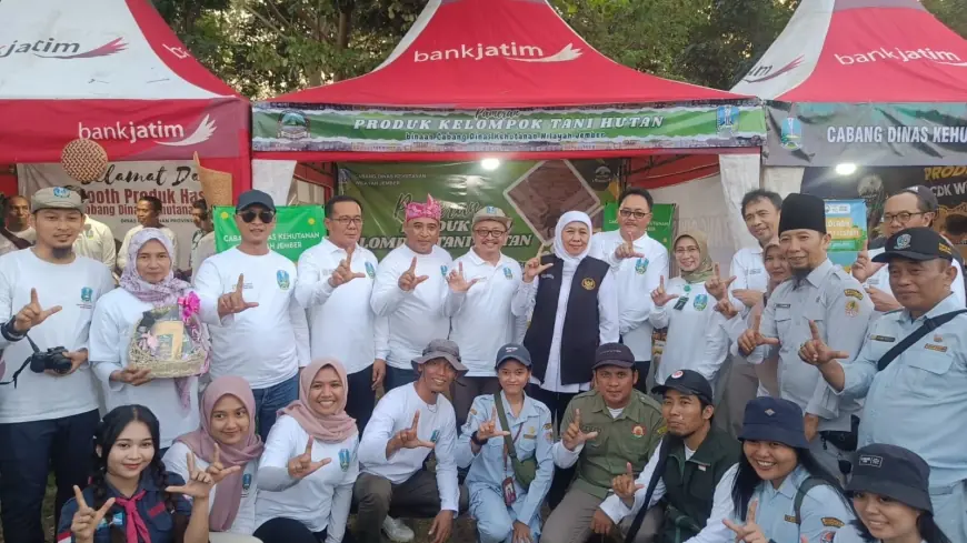 Pemkab Jember Terima Penghargaan dari Gubernur Jatim atas Komitmen Pelestarian Hutan