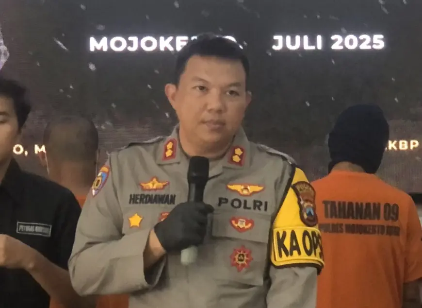 Gaji Terlalu Kecil, OB dan Satpam Sekolah di Mojokerto Sekongkol Curi Laptop