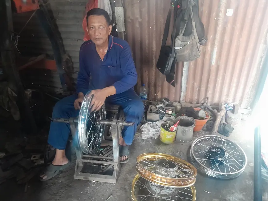 Ketika Roda Ekonomi tak Lagi Berputar Lincah: Kisah Perajin Velg di Kertosono yang Terjepit Sepi