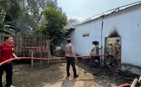 Kebakaran Rumah Warga Sanankulon Blitar, Sebanyak Tiga Unit Sepeda Motor Ikut Ludes