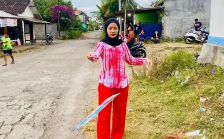 Musim Kemarau Basah, Tradisi Adu Layangan di Kencong Jember Kembali Hidup