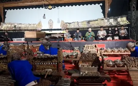 Wayang Kulit Lakon 'Wahyu Katentreman' Pukau Warga Dusun Barik Desa Betet Nganjuk