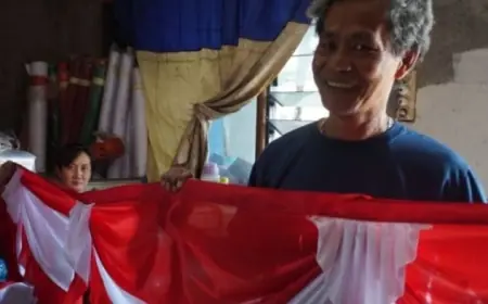 Cerita Lansia di Mojokerto, Jahit Pesanan 2 Ribu Bendera Merah Putih