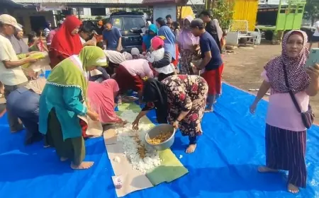 Warga Desa Warungdowo Gelar Syukuran usai Sengketa Tanah Dimenangkan Pemdes