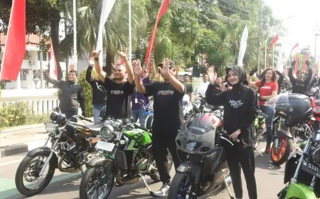 Lepas 400 Biker Ninja Two Stroke, Wali Kota Kediri Dukung Edukasi Lalu Lintas lewat Riding Kelas Malam