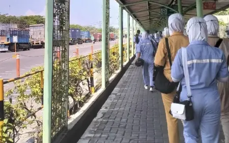 Buruh Pabrik Mie Sedaap di Gresik Diduga Bekerja tanpa Libur dan Gaji Dipotong, Disnaker Tunggu Aduan
