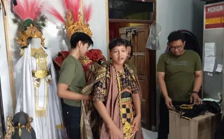 Momen HUT ke-80 RI, Penyewaan Baju Karnaval di Kota Blitar Banjir Pesanan