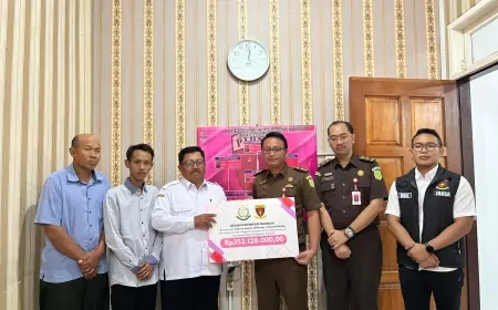 Kejari Nganjuk Terima Uang Pengembalian dari Terpidana Kasus Korupsi Dana Desa Banarankulon