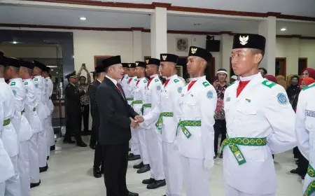 Bupati Lamongan Kukuhkan 76 Anggota Paskibraka