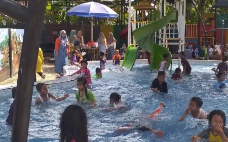 Rayakan Kemerdekaan, Kolam Renang Goa Lowo Gresik Buka Gratis