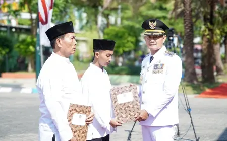 HUT ke-80 RI, Pemkab Lamongan Serahkan Tali Asih kepada Veteran hingga Remisi Warga Binaan