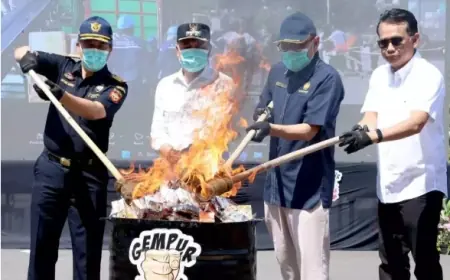 Pemkot Surabaya Musnahkan 11,1 Juta Rokok Ilegal Senilai Rp16,6 Miliar