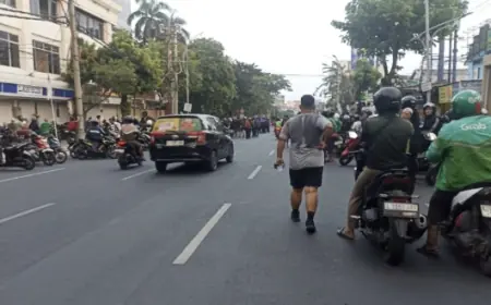 Tawuran Pemuda di Surabaya, Sajam dan Balok Kayu Bikin Jalan Embong Malang Mencekam
