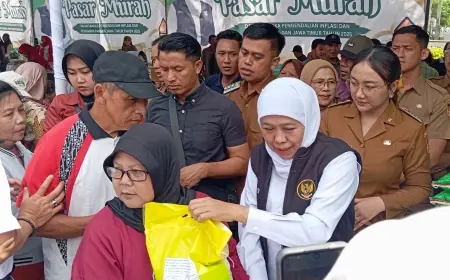 Intervensi Harga Kebutuhan Pokok, Pasar Murah Blitar Diserbu Warga