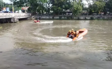 Pengamen Nekat Terjun ke Sungai Jagir, Ditemukan Tewas Setelah Dua Hari