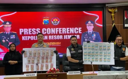 Edarkan Uang Palsu Rp52 Juta, Dua Tersangka di Jember Ditangkap Polisi