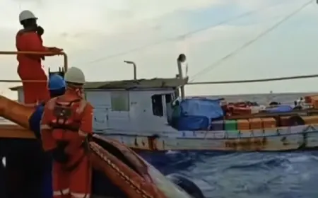 KLM Ayta CK2 yang Hilang Kontak di Bawean Ditemukan Selamat di Rembang