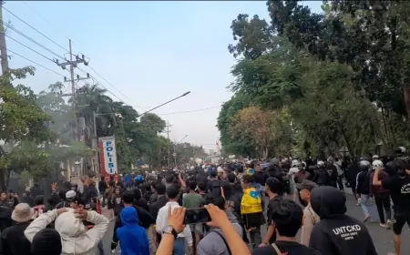 Ratusan Mahasiswa Nganjuk Desak Reformasi Polri dan Usut Kematian Affan