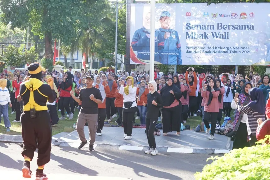Peringati Harganas dan HAN 2025, Mbak Wali Senam Bersama 1.146 Kader KB dan PPA se Kota Kediri