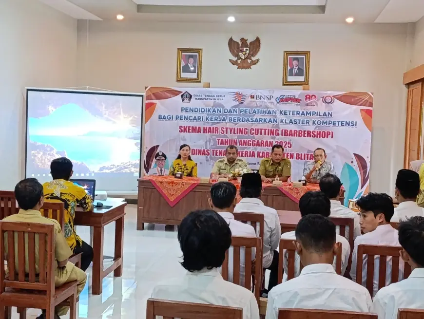 Pemkab Blitar Gelar Pelatihan Barbershop Bersertifikat BNSP di Era AI