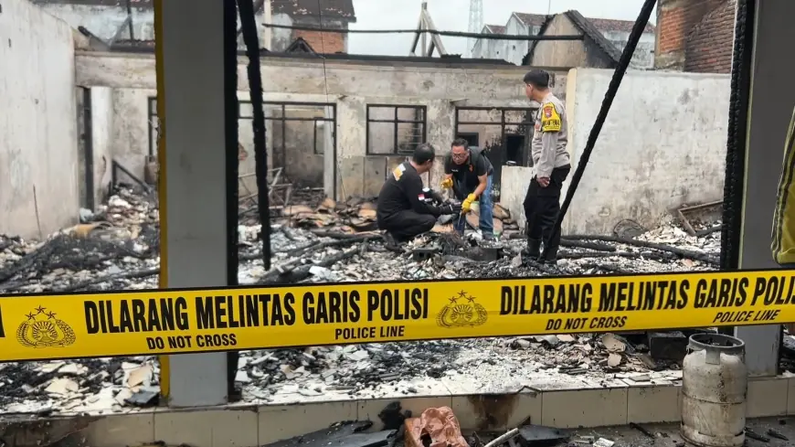 Tiga Ruko di Trenggalek Ludes Terbakar, Kerugian Ditaksir Rp500 juta