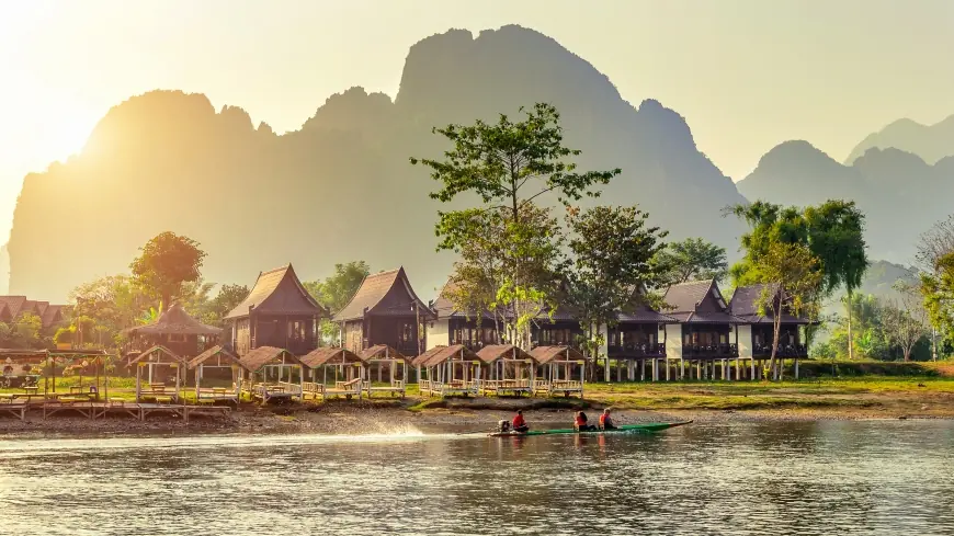 Disconnect to Reconnect: Menyepi di Desa untuk Healing Modern