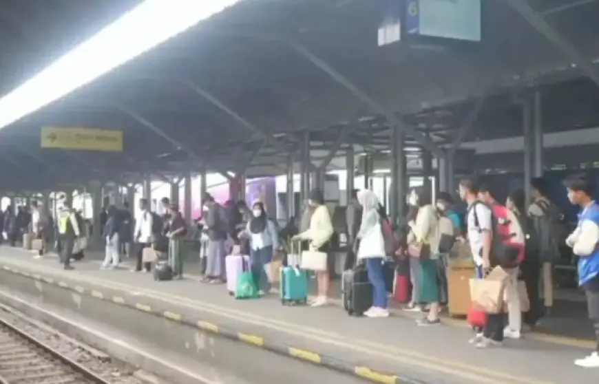 Imbas Anjloknya KA Argo Bromo Anggrek, 3.800 Lebih Tiket di Daop 8 Surabaya Dibatalkan