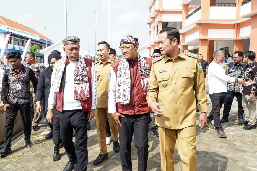 Mensos RI Kunjungi Sekolah Rakyat MA 25 Brondong di Lamongan, Dukung Pendidikan Anak Tidak Mampu