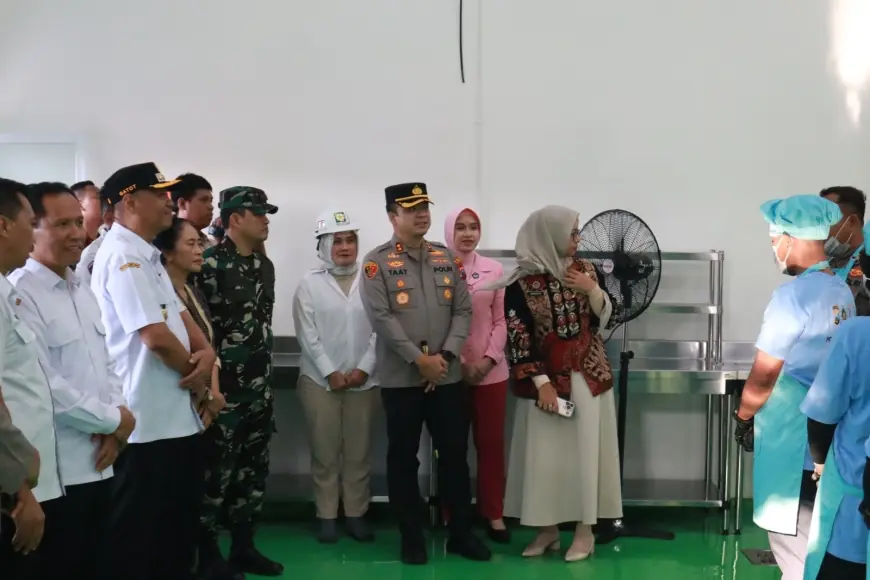 Kapolres Tulungagung Resmikan SPPG, Target Produksi Ribuan Porsi Makanan Sehat Setiap Hari