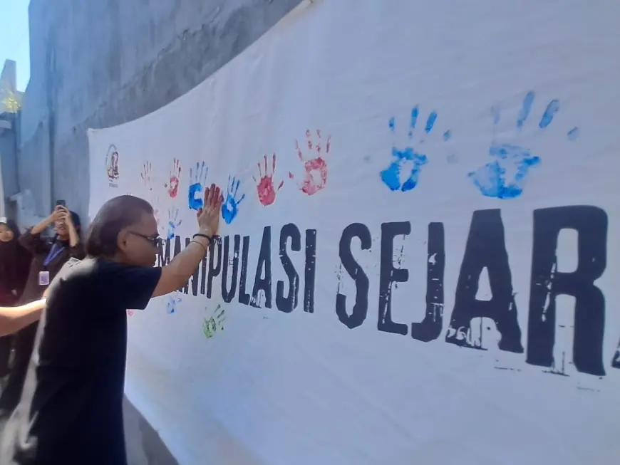 Koalisi Masyarakat Sipil Surabaya Tolak Tegas Usulan Penulisan Ulang Sejarah Indonesia