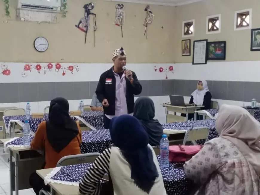 Gelar Parenting Class, SDN Ketabang 1 Surabaya Bekali Wali Murid Hadapi Arus Digital