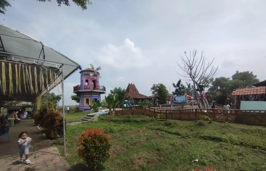 Kedok Ombo, Destinasi Wisata Edukasi Desa Gunungrejo Malang dengan Pesona Tiga Gunung