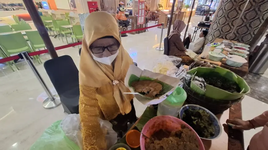 Pecel Semanggi, Kuliner Tradisional Favorit Warga Gresik