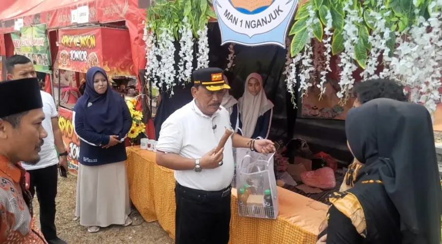 Bupati Nganjuk Launching 14 Ruko Hasil Pembangunan Dana Desa, Janjikan Reward untuk Desa Pengelola Terbaik
