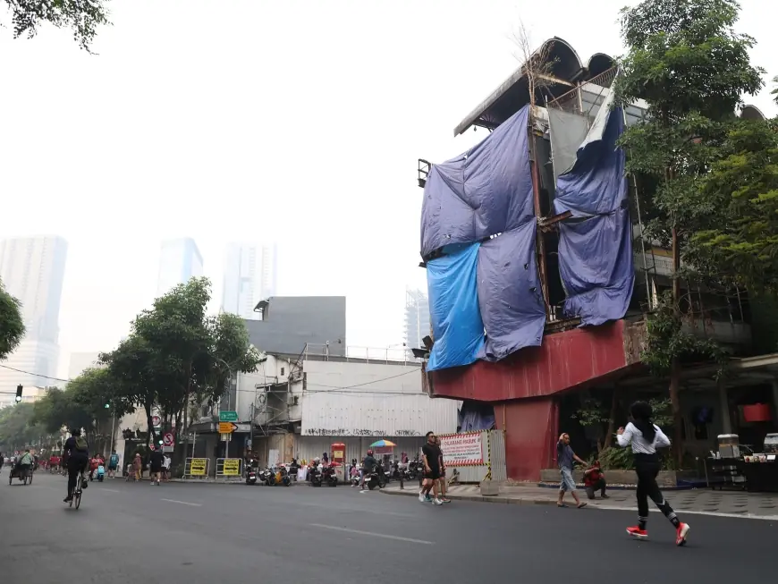 Ikon Lama Jalan Tunjungan Dibongkar, Pemkot Surabaya Siapkan JPO Baru yang Modern dan Estetik