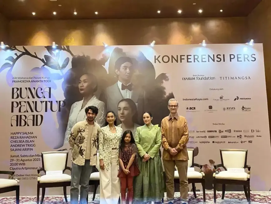Peringatan 100 Tahun Pramoedya Ananta Toer, Teater “Bunga Penutup Abad” Hidup Kembali di Jakarta