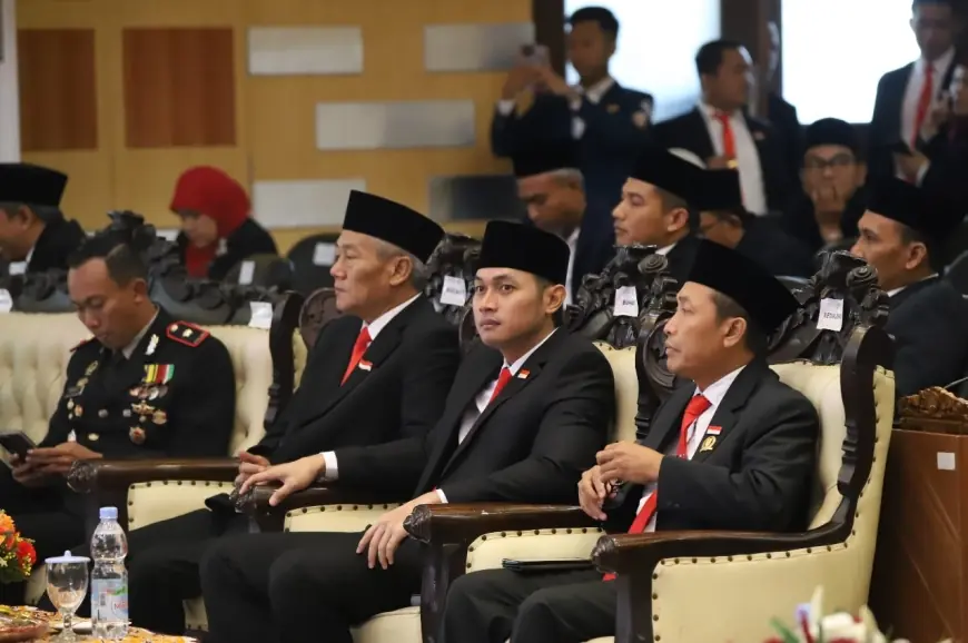 Bupati Tuban Hadiri Paripurna DPRD, Tanggapi Pidato Kenegaraan Presiden Prabowo