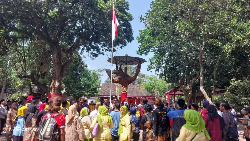 Suasana Proklamasi Dihidupkan Kembali dalam Teatrikal di Rumah Masa Kecil Bung Karno di Kediri