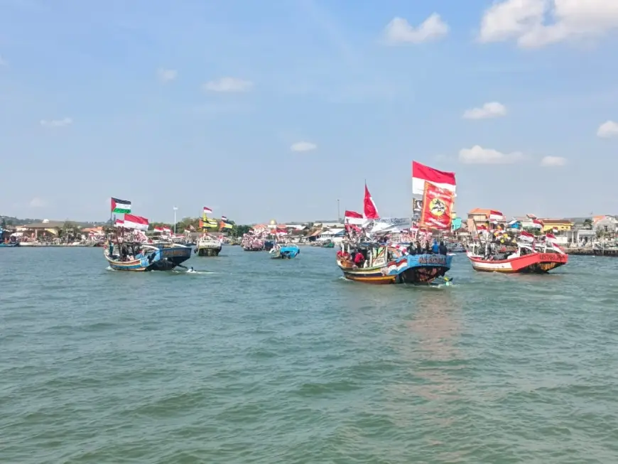 Tradisi Petik Laut Jadi Momen Warga Pesisir Gresik, Kenallan Warisan Budaya ke Generasi Muda
