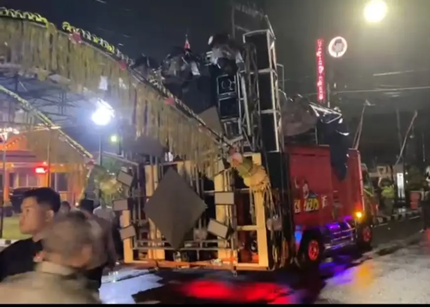 Tak Kantongi Izin, Karnaval Sound Horeg di Desa Kedawung Nglegok Blitar Dibubarkan Polisi