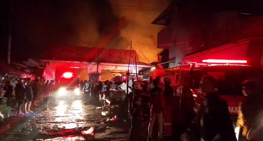 Kobaran Api di Pasar Pandaan Berhasil Padam 2 Jam Setelah Kejadian