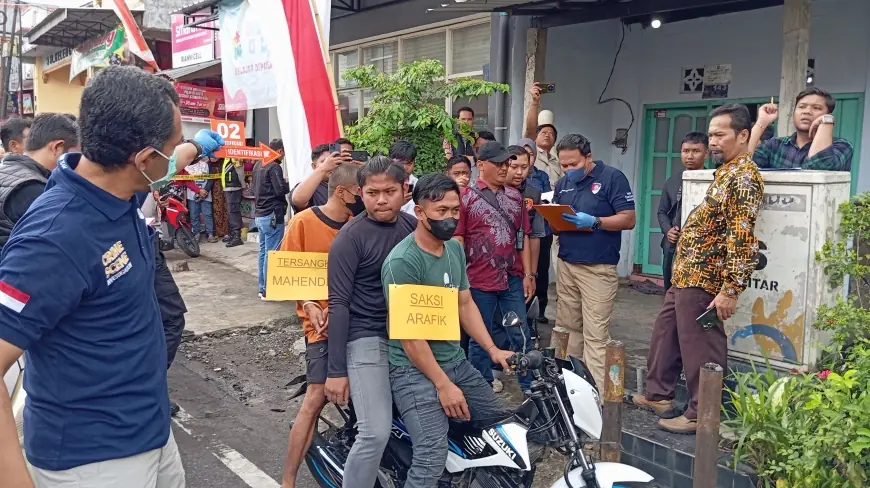 Tiga Tersangka Peragakan 25 Adegan dalam Rekonstruksi Pembunuhan di Blitar