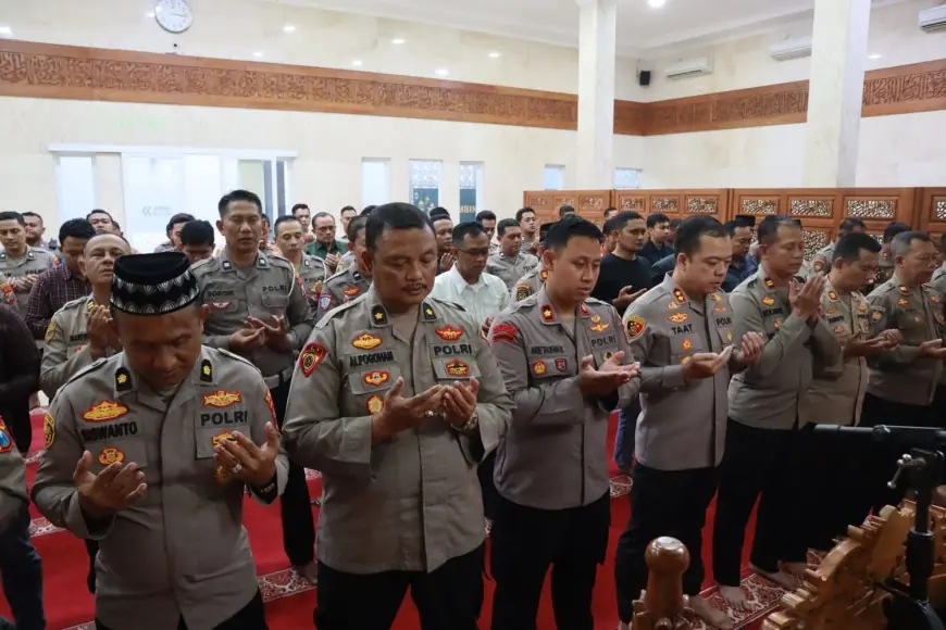 Polres Tulungagung Gelar Salat Gaib untuk Affan Kurniawan yang Tewas Dilindas Mobil Brimob