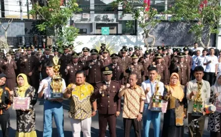 Hari Bhakti Adhyaksa ke-80, Kejari Jember Ajak Pelajar Melek Restorative Justice