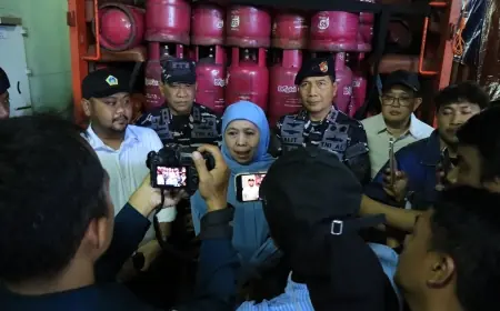 Distribusi Bahan Pokok Terganggu Imbas Cuaca Buruk ke Pulau Bawean, Harga Telur Ayam Tembus Rp60 Ribu Per Kg