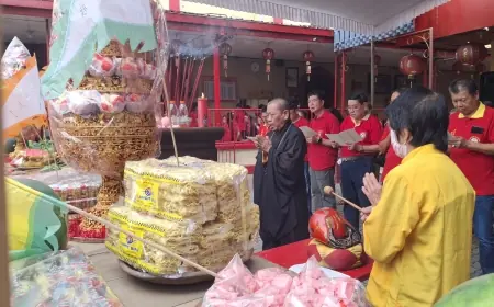 Kelenteng Tjoe Tik Kiong Tulungagung Gelar Sembahyang Rebutan, 3 Ribu Paket Sembako Dibagikan