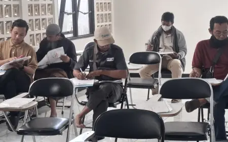 Biaya Ujian Naik, Pihak Ketiga Sewa Balai RW untuk Psikotes SIM di Gresik