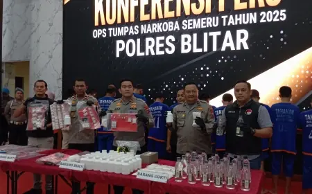 Bongkar Kasus Peredaran Narkoba hingga Miras Ilegal, Polres Blitar Amankan 13 Tersangka